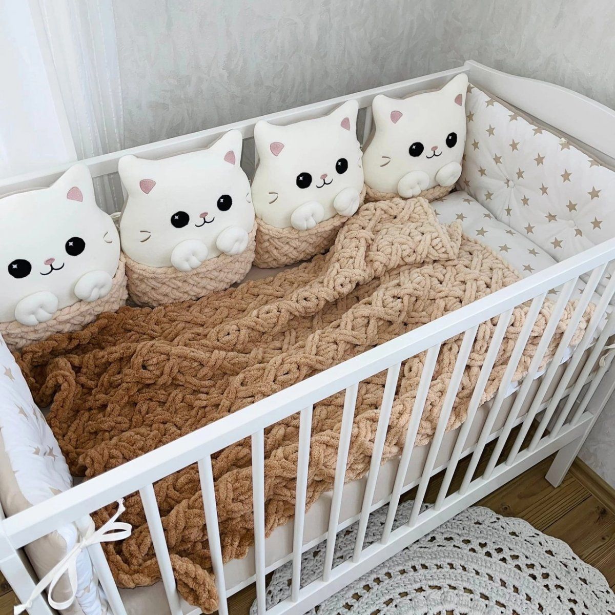 Купить лежаки и домики для кошек в интернет магазине sapsanmsk.ru